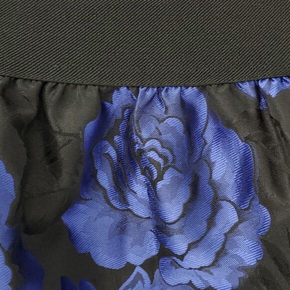 MSK black skirt with royal blue flowers size medium. Goth, Y2K - Picture 2 of 7